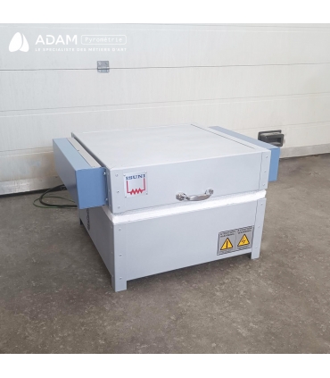 Four ISUNI - VC040 - vue de profil fermé